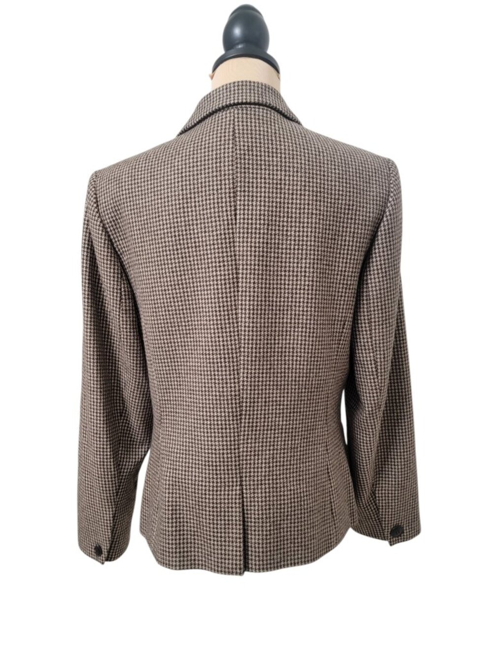 Talbots Size 10 Brown & Tan Structured Houndstooth Button Jacket - Picture 4 of 16